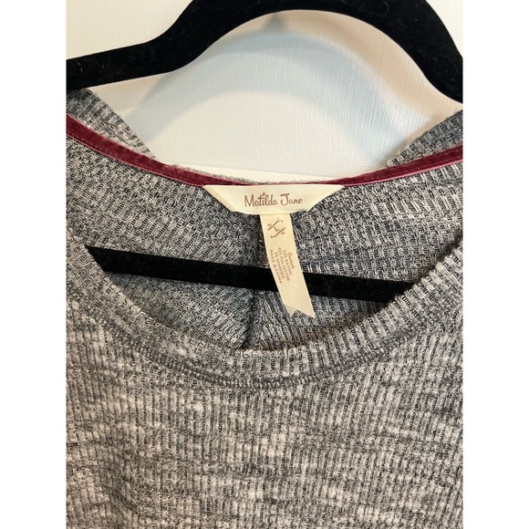 Matilda Jane Clothing | Womens Gray‎ Batwing Crewneck | Size Large - Picture 6 of 8